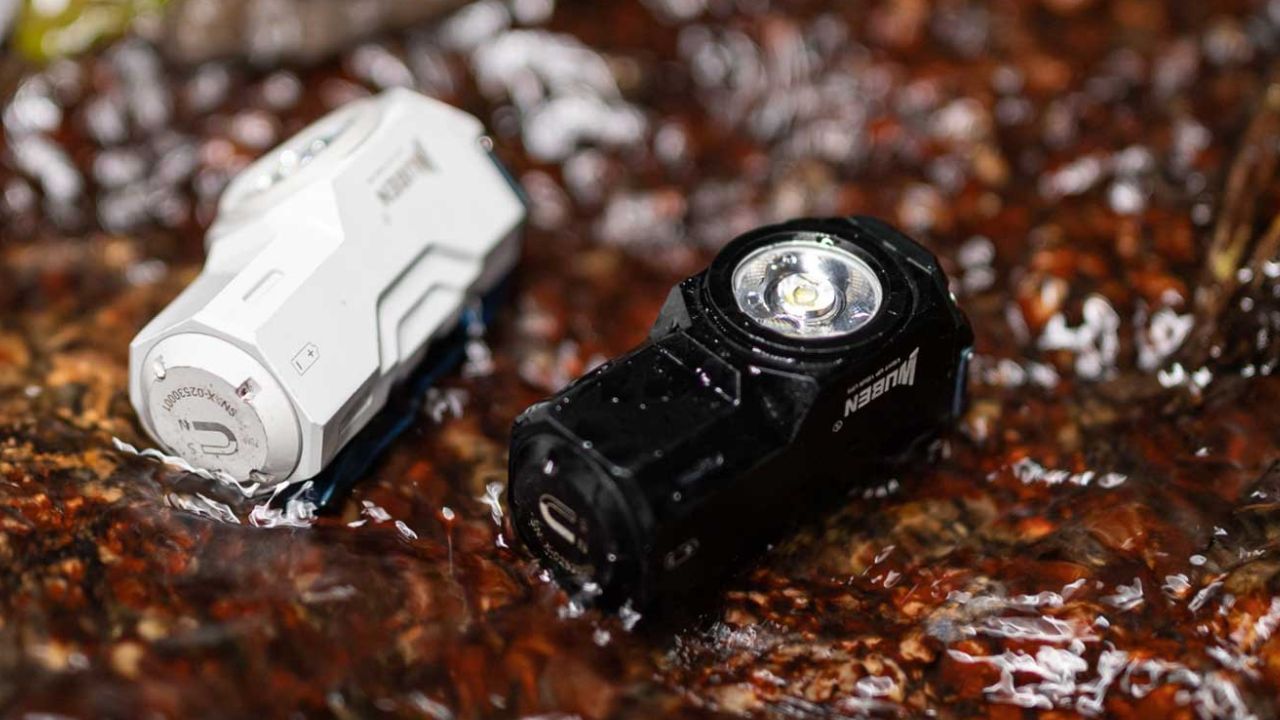5 Ways A Flashlight Helps in Emergency Preparedness And Disaster Recovery